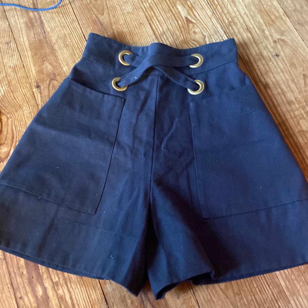 Lover high waisted shorts